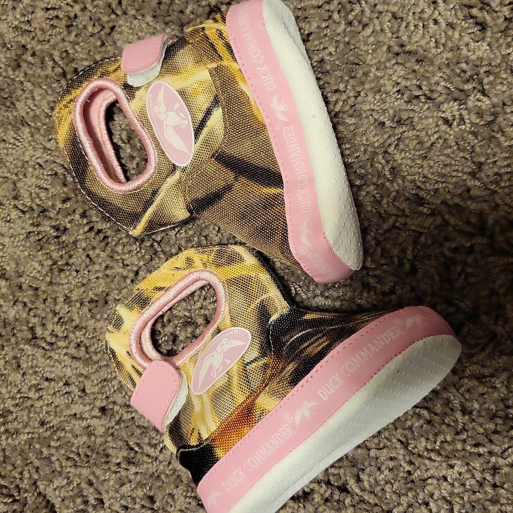 Duck Commander Baby Booties